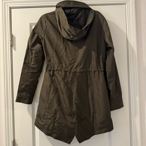 NWOT Nine West Rain Jacket - Picture 3 of 3